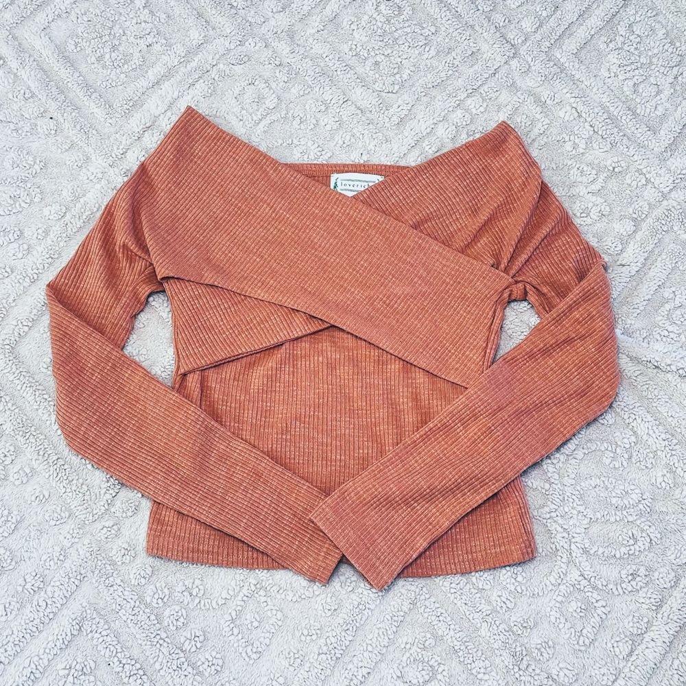 Loveriche Off-Shoulder Ribbed Top